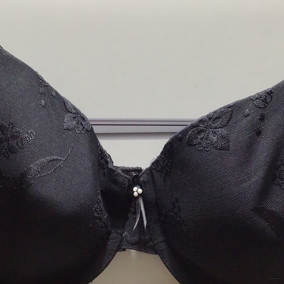 Black underwire bra size 34D - Picture 2 of 3